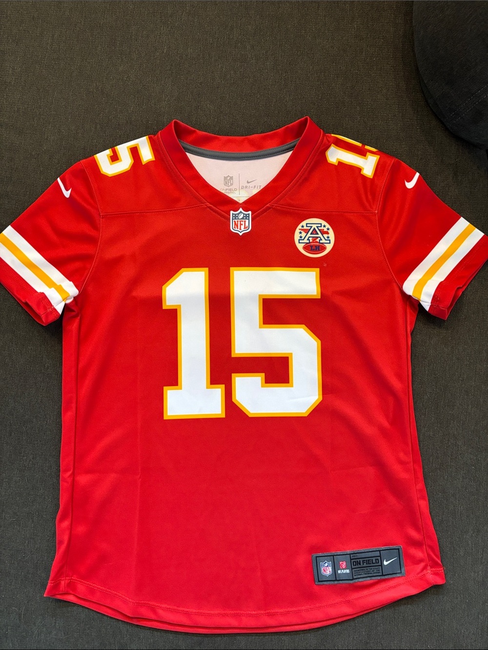 Nike Kansas City Chiefs Patrick Mahomes #15 Dri-FIT Jersey Women’s Small Red NFL